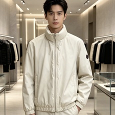 Moncler 蒙口 2026秋冬新款立领短款羽绒服 90新国标白鸭绒,羽绒填充饱满,保暖效果出众,上身轻便舒适,不会显 Moncler 蒙口 2026秋冬新款立领短款羽绒服 90新国标白鸭绒,羽绒填充饱满,保暖效果出众,上身轻便舒适,不会显