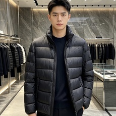 Moncler 盟可睐 2026秋冬新款立领短款羽绒服 90新国标白鸭绒,绒朵蓬松充盈,保暖性能出色,上身轻盈不臃肿,无 Moncler 盟可睐 2026秋冬新款立领短款羽绒服 90新国标白鸭绒,绒朵蓬松充盈,保暖性能出色,上身轻盈不臃肿,无