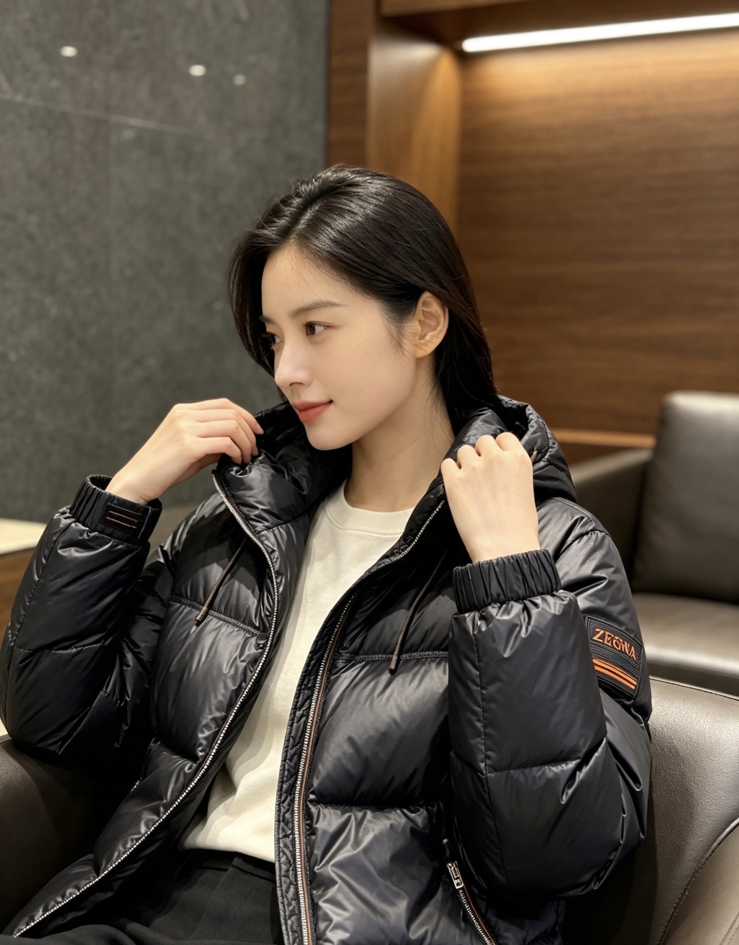 Zegna 杰尼亚 2026秋冬新款连帽羽绒服，甄选90新国标白鸭绒填充，绒朵饱满，御寒锁温。全套原版五金辅料，拉链、抽