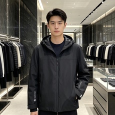 Moncler 蒙口 2026秋冬新款GORE‑TEX连帽羽绒服冲锋衣,90新国标白鸭绒,全套原版五金辅料,压胶防水拉链 Moncler 蒙口 2026秋冬新款GORE‑TEX连帽羽绒服冲锋衣,90新国标白鸭绒,全套原版五金辅料,压胶防水拉链