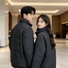Moncler 蒙口 2026秋冬新款立领短款羽绒服 90新国标白鸭绒,羽绒填充饱满,保暖效果出众,上身轻便舒适,不会显 Moncler 蒙口 2026秋冬新款立领短款羽绒服 90新国标白鸭绒,羽绒填充饱满,保暖效果出众,上身轻便舒适,不会显