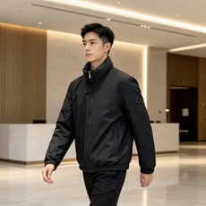 Moncler 蒙口 2026秋冬新款立领短款羽绒服 90新国标白鸭绒,羽绒填充饱满,保暖效果出众,上身轻便舒适,不会显 Moncler 蒙口 2026秋冬新款立领短款羽绒服 90新国标白鸭绒,羽绒填充饱满,保暖效果出众,上身轻便舒适,不会显