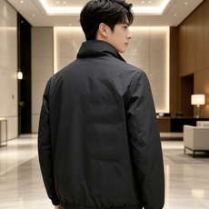 Moncler 蒙口 2026秋冬新款立领短款羽绒服 90新国标白鸭绒,羽绒填充饱满,保暖效果出众,上身轻便舒适,不会显 Moncler 蒙口 2026秋冬新款立领短款羽绒服 90新国标白鸭绒,羽绒填充饱满,保暖效果出众,上身轻便舒适,不会显