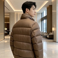 Moncler 盟可睐 2026秋冬新款立领短款羽绒服 90新国标白鸭绒,绒朵蓬松充盈,保暖性能出色,上身轻盈不臃肿,无 Moncler 盟可睐 2026秋冬新款立领短款羽绒服 90新国标白鸭绒,绒朵蓬松充盈,保暖性能出色,上身轻盈不臃肿,无