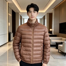 Moncler 蒙口 2026秋冬新款两面穿立领羽绒服,甄选90新国标白鸭绒,绒朵蓬松充盈,保暖性能出众,整体轻量化剪裁 Moncler 蒙口 2026秋冬新款两面穿立领羽绒服,甄选90新国标白鸭绒,绒朵蓬松充盈,保暖性能出众,整体轻量化剪裁