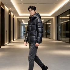 Burberry 巴宝莉 2026秋冬新款可拆卸连帽羽绒服,甄选90新国标白鸭绒填充,绒朵蓬松,御寒保暖。全套原版五金辅 Burberry 巴宝莉 2026秋冬新款可拆卸连帽羽绒服,甄选90新国标白鸭绒填充,绒朵蓬松,御寒保暖。全套原版五金辅