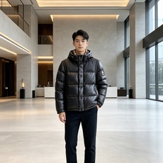 Burberry 巴宝莉 2026秋冬新款可拆卸连帽羽绒服,甄选90新国标白鸭绒填充,绒朵蓬松,御寒保暖。全套原版五金辅 Burberry 巴宝莉 2026秋冬新款可拆卸连帽羽绒服,甄选90新国标白鸭绒填充,绒朵蓬松,御寒保暖。全套原版五金辅