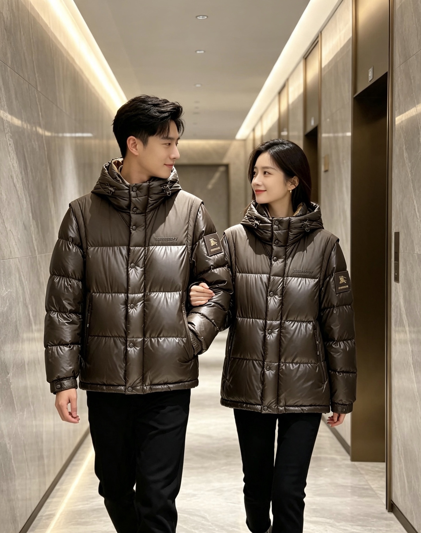 Burberry 巴宝莉 2026秋冬新款可拆卸连帽羽绒服,甄选90新国标白鸭绒填充,绒朵蓬松,御寒保暖。全套原版五金辅 Burberry 巴宝莉 2026秋冬新款可拆卸连帽羽绒服,甄选90新国标白鸭绒填充,绒朵蓬松,御寒保暖。全套原版五金辅