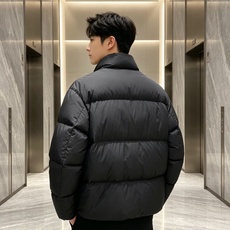 Dior迪奥 2026秋冬新款立领短款羽绒服✨ 热门明星私服同款外套,低调高级,出镜率超高 甄选90新国标白鸭绒,充绒饱 Dior迪奥 2026秋冬新款立领短款羽绒服✨ 热门明星私服同款外套,低调高级,出镜率超高 甄选90新国标白鸭绒,充绒饱