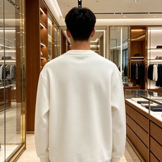 Burberry 巴宝莉 2026秋冬新款休闲圆领空气层卫衣 经典蓝色战马刺绣logo,辨识度十足。选用空气层面料,柔软 Burberry 巴宝莉 2026秋冬新款休闲圆领空气层卫衣 经典蓝色战马刺绣logo,辨识度十足。选用空气层面料,柔软