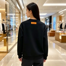 Louis Vuitton 路易威登 lv2026秋冬新款圆领空气层卫衣✨ 原版五金辅料全套到位,采用高密空气层面料,挺 Louis Vuitton 路易威登 lv2026秋冬新款圆领空气层卫衣✨ 原版五金辅料全套到位,采用高密空气层面料,挺