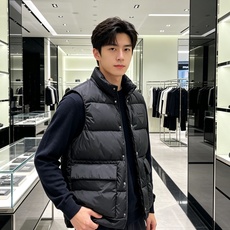 Prada 普拉达2026秋冬专柜同步新品发布,最新工装羽绒马甲出货,原版购入,无论面料及辅料,全部做到了1:1完美复刻 Prada 普拉达2026秋冬专柜同步新品发布,最新工装羽绒马甲出货,原版购入,无论面料及辅料,全部做到了1:1完美复刻