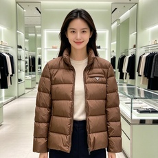 Prada 普拉达2026秋冬专柜同步新品发布,最新款羽绒服出货,全部原版购入,今年最新色,无论面料和辅料,真正做到了1 Prada 普拉达2026秋冬专柜同步新品发布,最新款羽绒服出货,全部原版购入,今年最新色,无论面料和辅料,真正做到了1