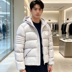 Canada Goose(加拿大鹅) FW2026新款羽绒服。连帽设计,男女同款,时尚感满满。采用定制面料,防风防雨,保 Canada Goose(加拿大鹅) FW2026新款羽绒服。连帽设计,男女同款,时尚感满满。采用定制面料,防风防雨,保