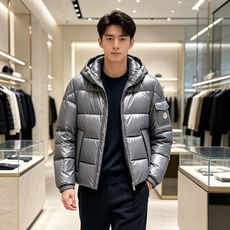 Moncler 蒙口2026秋冬新品发布,蒙口最新款亮光羽绒出货,柜上同步,面料及辅料全部订制,帽子可脱卸,面料涂层有股 Moncler 蒙口2026秋冬新品发布,蒙口最新款亮光羽绒出货,柜上同步,面料及辅料全部订制,帽子可脱卸,面料涂层有股