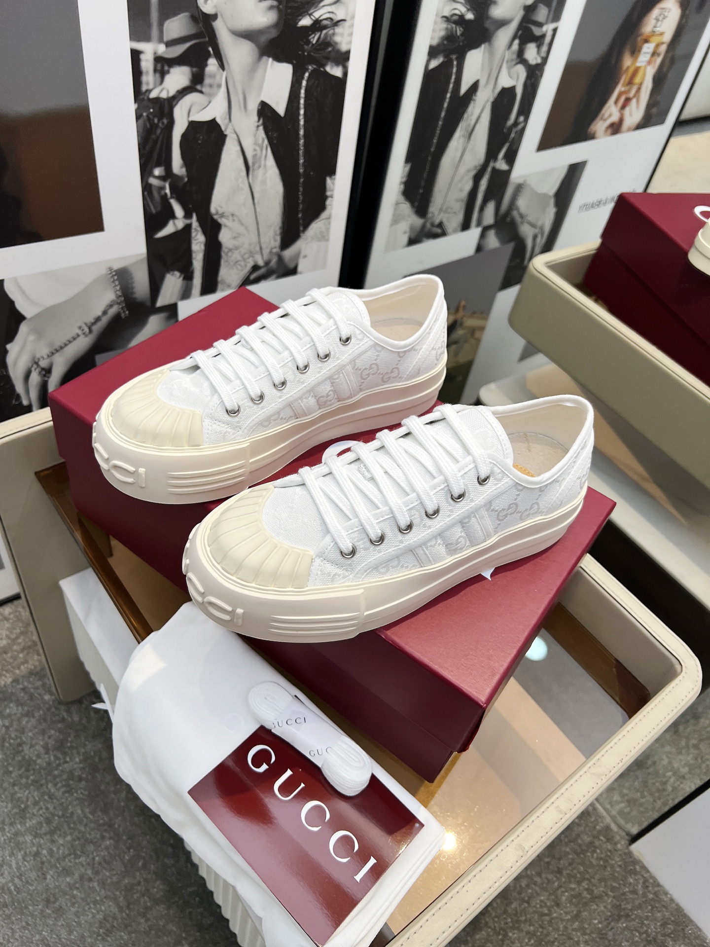 【Steps viento cómodo como una nube】 Gucci zapatos de tela de suela gruesa líder de la nueva moda pre
