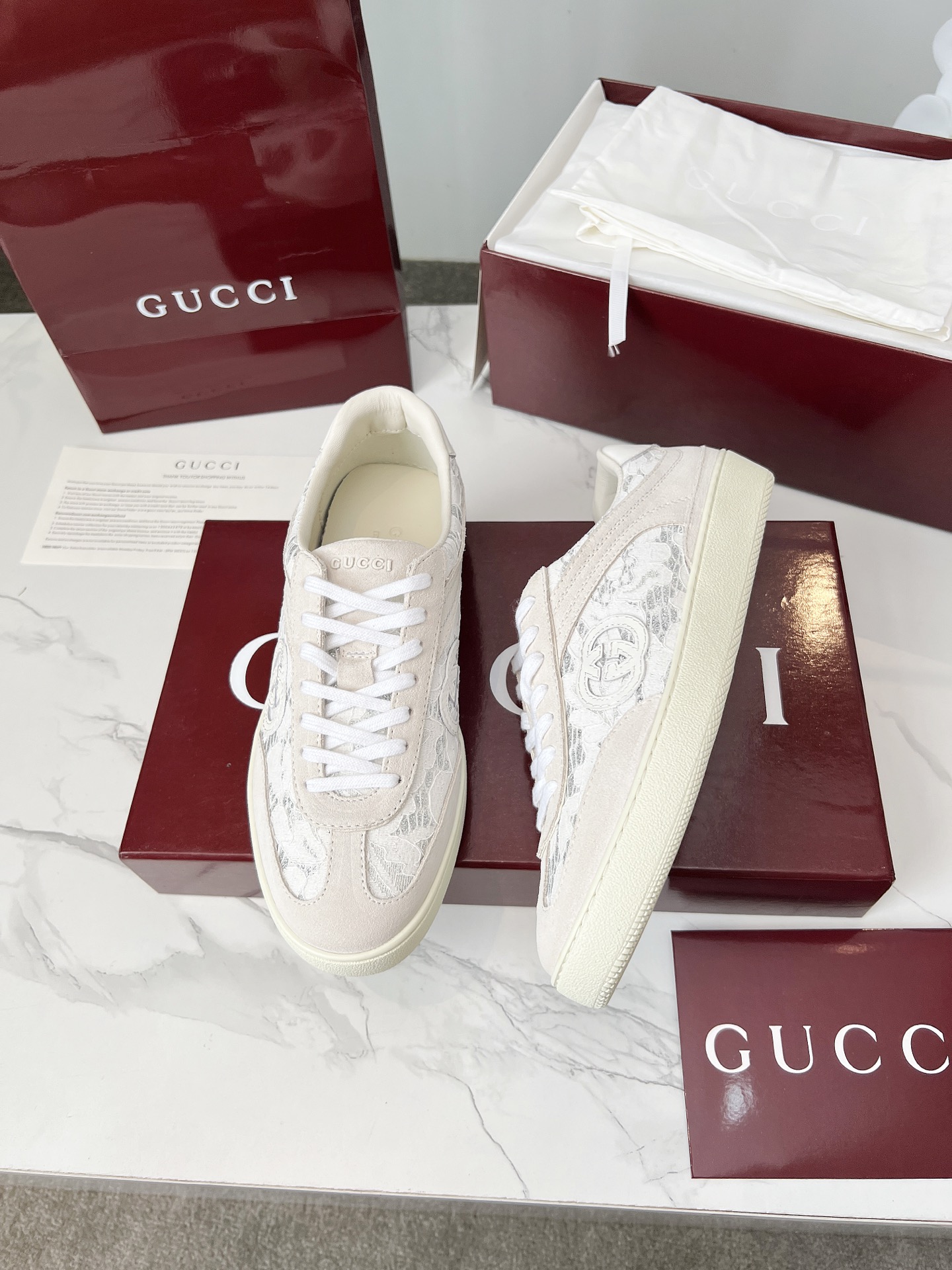 versión alta de los últimos zapatos de entrenamiento alemán de GUCCI doble G de cuero con letras Guc
