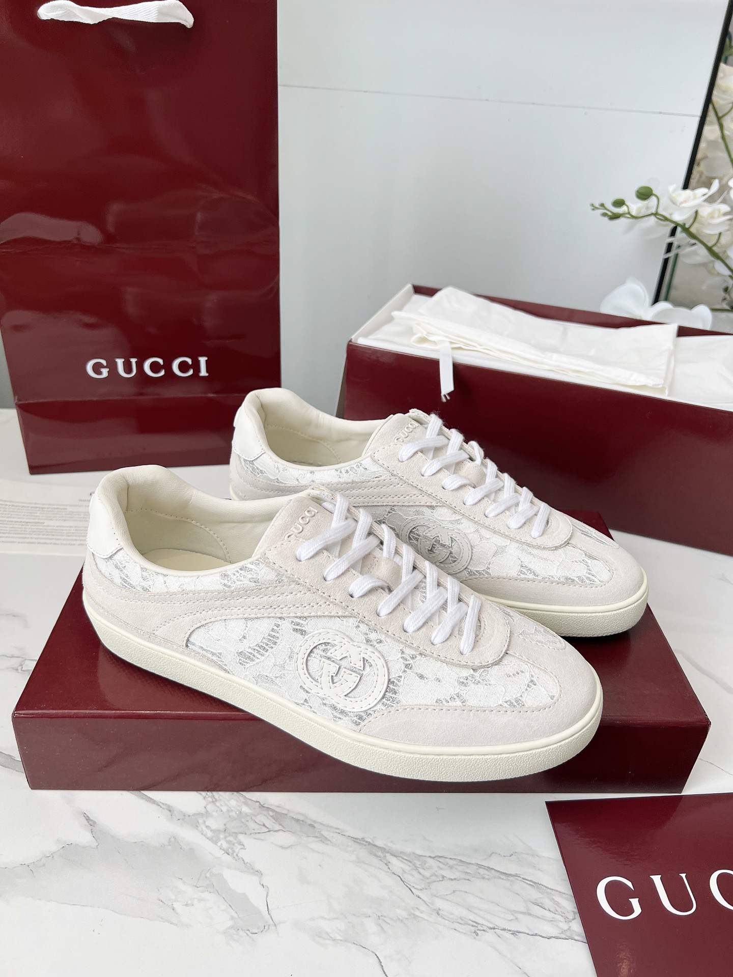 versión alta de los últimos zapatos de entrenamiento alemán de GUCCI doble G de cuero con letras Guc
