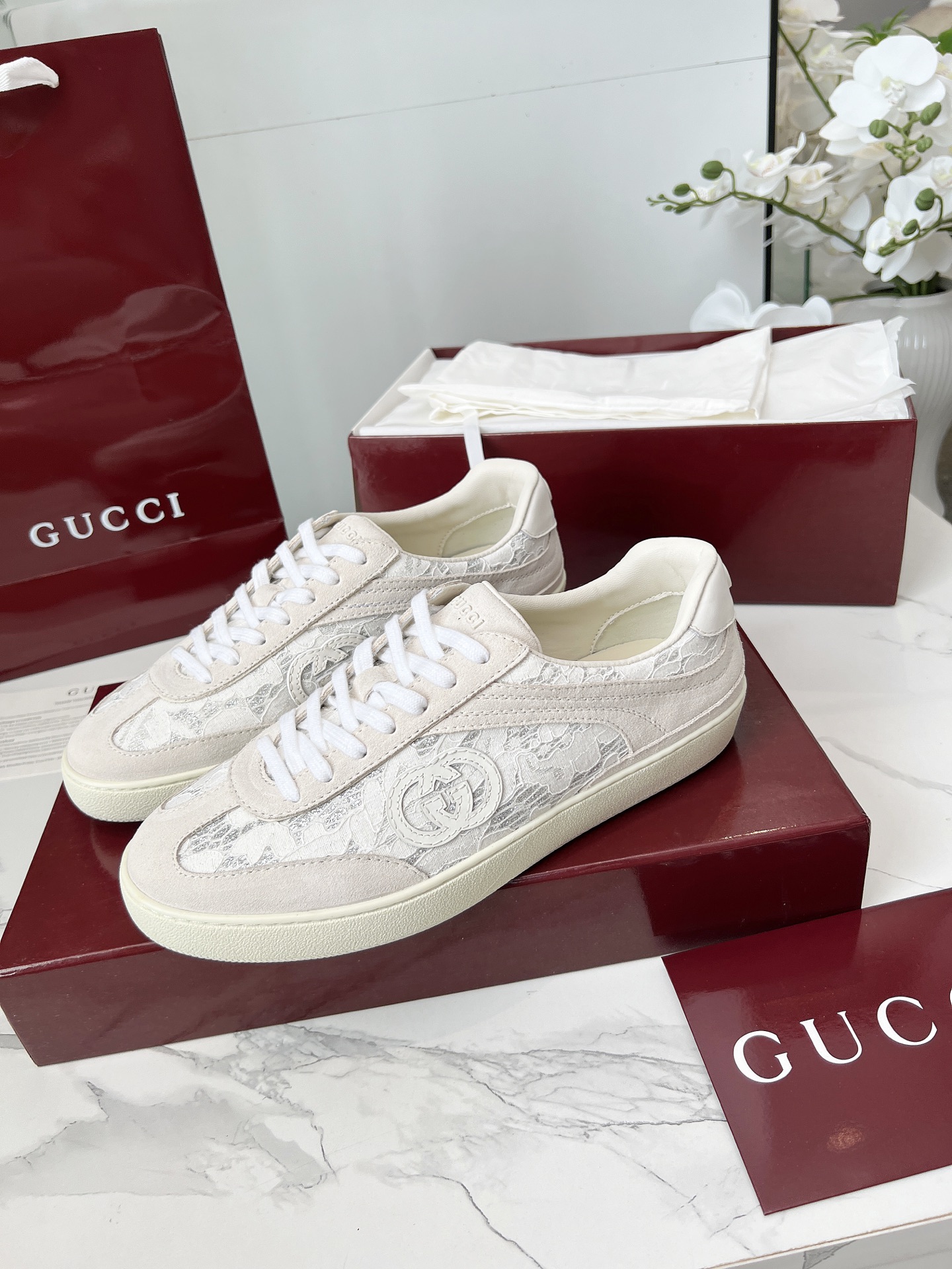 versión alta de los últimos zapatos de entrenamiento alemán de GUCCI doble G de cuero con letras Guc