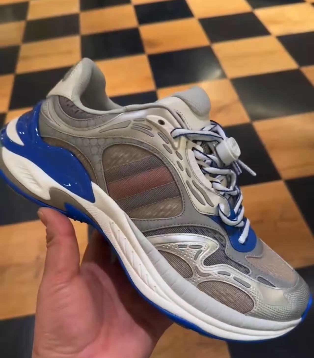 حذاء رياضي Gucci 2.0 بتصميم عصري ولمسة كلاسيكية للرجال، مقاس 39-45