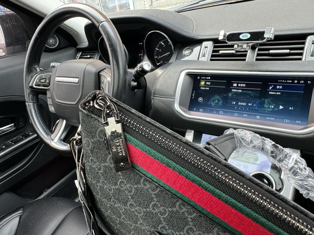 Professional Men’s Computer Insulation Zipper Bag with Smooth Zipper and Oil Edge - 图片 7
