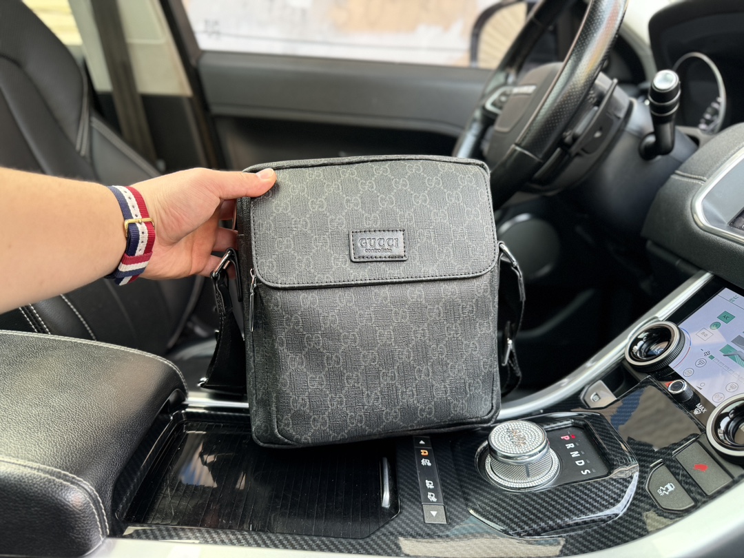Gucci Crossbody & Shoulder Bags Cowhide