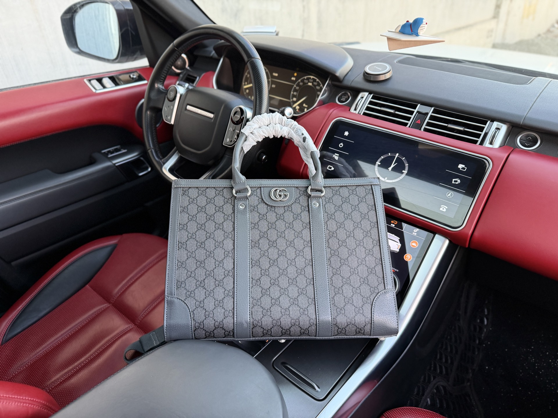 💰300 📷高端货‼️ “ GUCCI ”古奇公文包💼 酷奇公文包古驰男士手提斜挎包 Ophidia 老花Logo 帆布拼皮革 托特包Tote包购物袋单肩斜挎手提包 大号 男款 黑灰色 顶级进口原厂面料🐂高清五金logo标志、专用里内里。电脑隔层,拉链暗袋。顺滑拉链、油边超平滑、可单肩斜挎背!做工精致每个细节到位!职业男人必备款。a规格:38x28x10cm