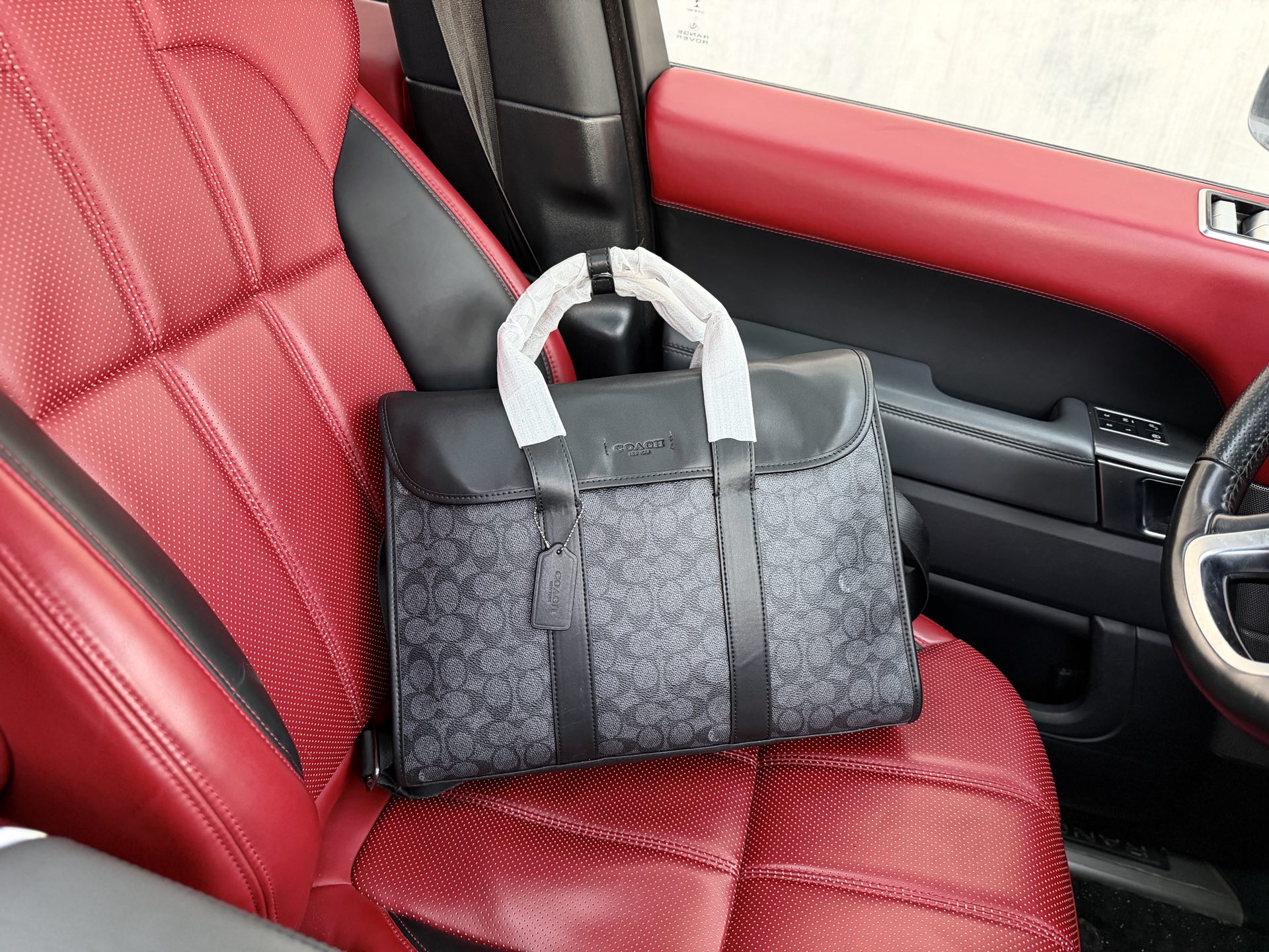 _dgw9sZ22WmMNGXM2yOfmKiiDv4Dlk4siw747W3w