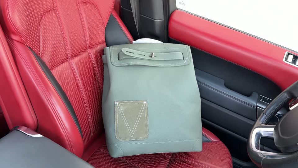 _dmD9sNvMEu16m0h3fKVE19dANP1ULiq2vSjPzyA