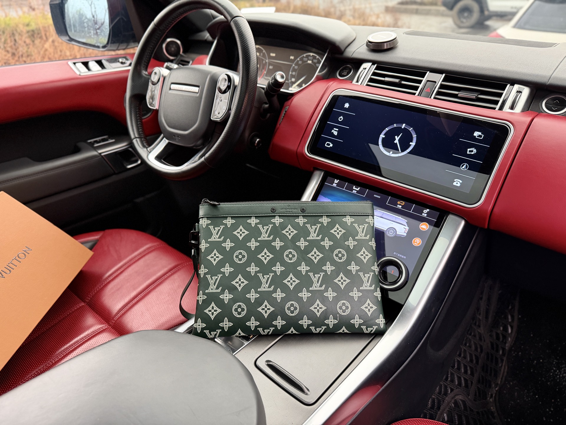 Louis Vuitton Shoulder Bag M81750 09997