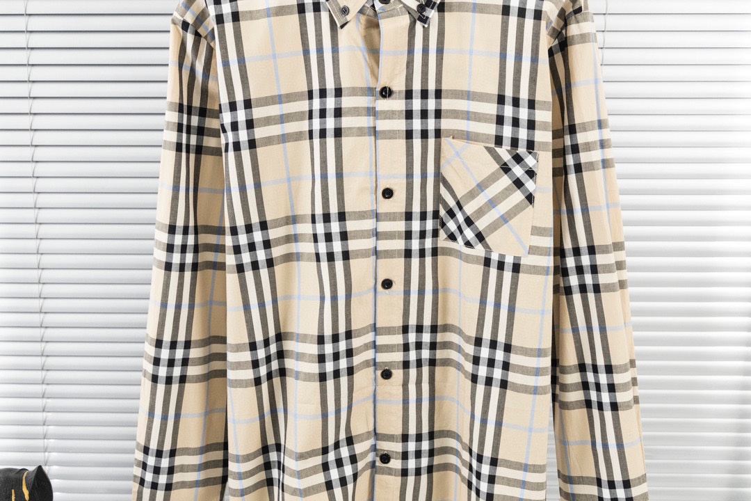 Burberry Classic Long-Sleeved Shirt: Timeless Style, Premium Quality, Essential Wardrobe Piece - 图片 4