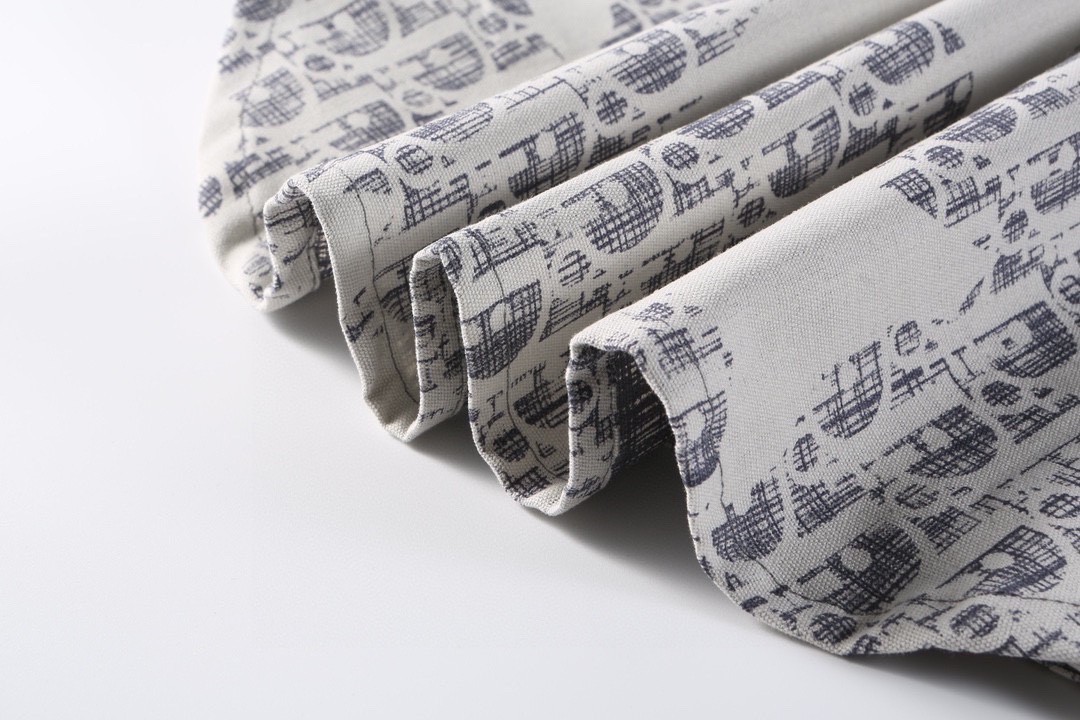 Japanese-Inspired Oblique Print Jacket with Custom Details: Dior’s Fine Manufacturing Trombone - 图片 3