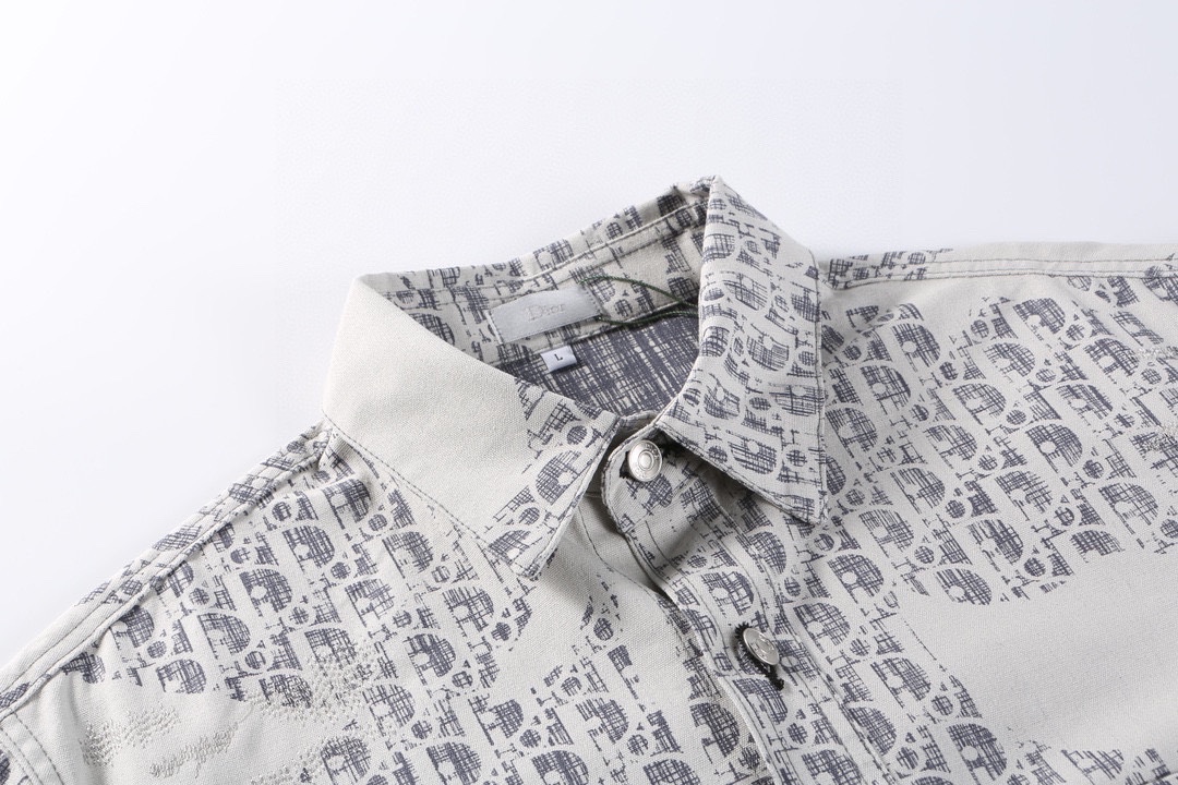 Japanese-Inspired Oblique Print Jacket with Custom Details: Dior’s Fine Manufacturing Trombone - 图片 4