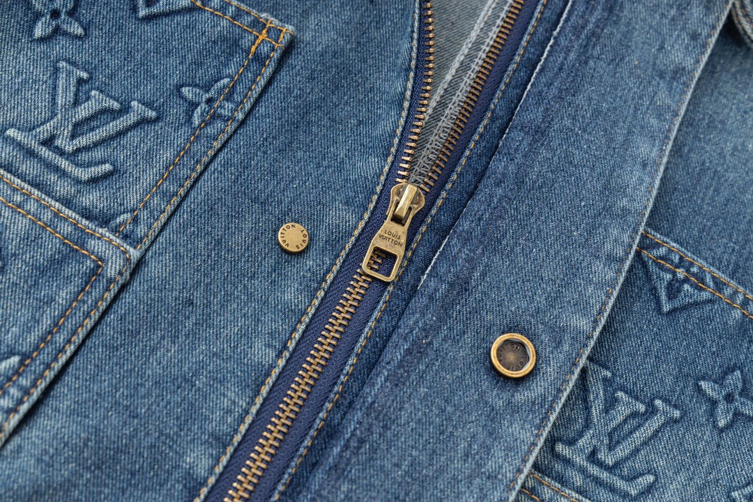 LOUIS VUITTON/路易威登24ss浮雕压花拼接生仔外套