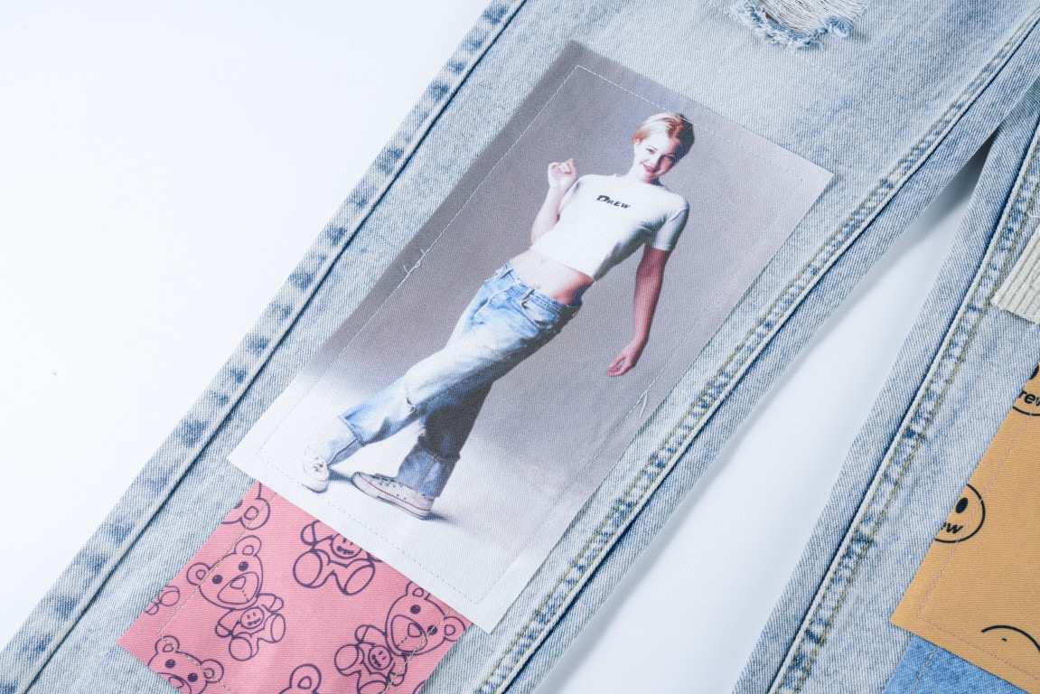 Drew House Blue Water Embroidered Jeans: High-End Details and Unique Design - 图片 8