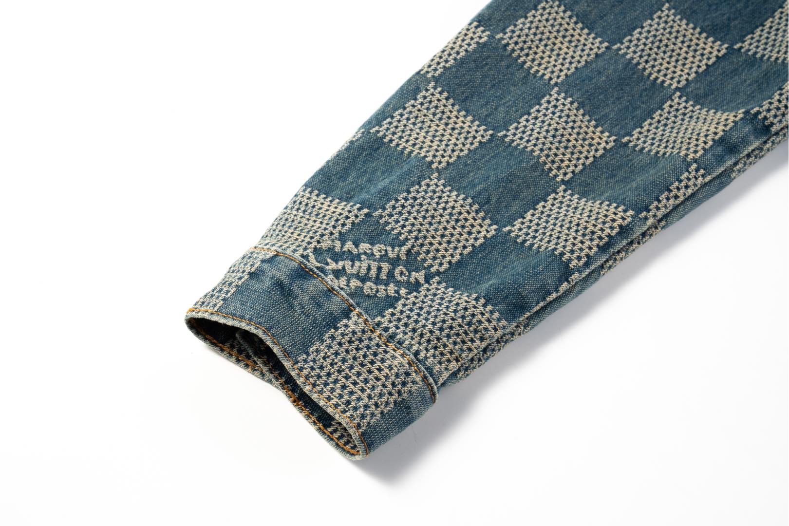 Louis Vuitton /路易威登 25ss 棋盘格怀旧牛仔外套 这款经典牛仔夹克-Chinese UA Cheap High Quatity Brand Clothes Bags handbags Sneakers wholesale wholesaler seller from China Factory suppliers Fashion Clothing Shoes best Quality Beautiful Price Louis Vuitton /路易威登 25ss 棋盘格怀旧牛仔外套 这款经典牛仔夹克