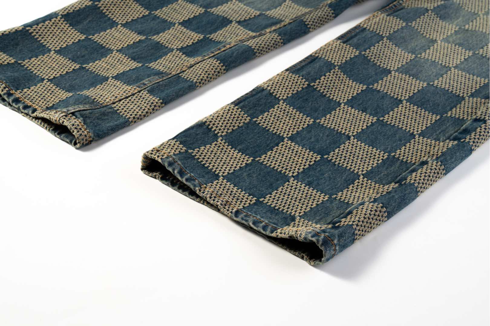 Louis Vuitton /路易威登 25ss棋盘格怀旧牛仔长裤-Chinese UA Cheap High Quatity Brand Clothes Bags handbags Sneakers wholesale wholesaler seller from China Factory suppliers Fashion Clothing Shoes best Quality Beautiful Price Louis Vuitton /路易威登 25ss棋盘格怀旧牛仔长裤