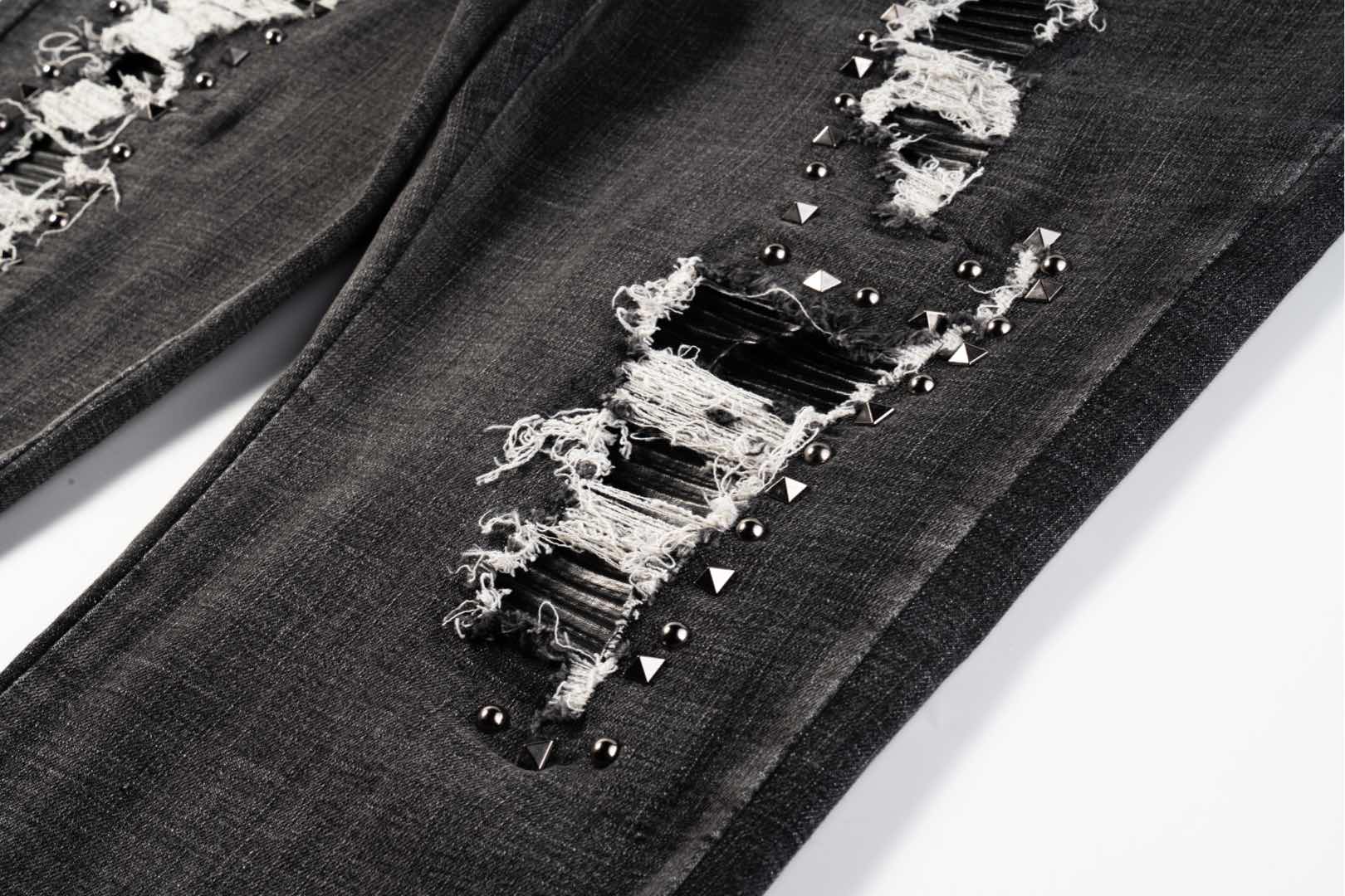 Trendy Men’s High Street Style: Amiri Water Drug House Collection Overview - 图片 3