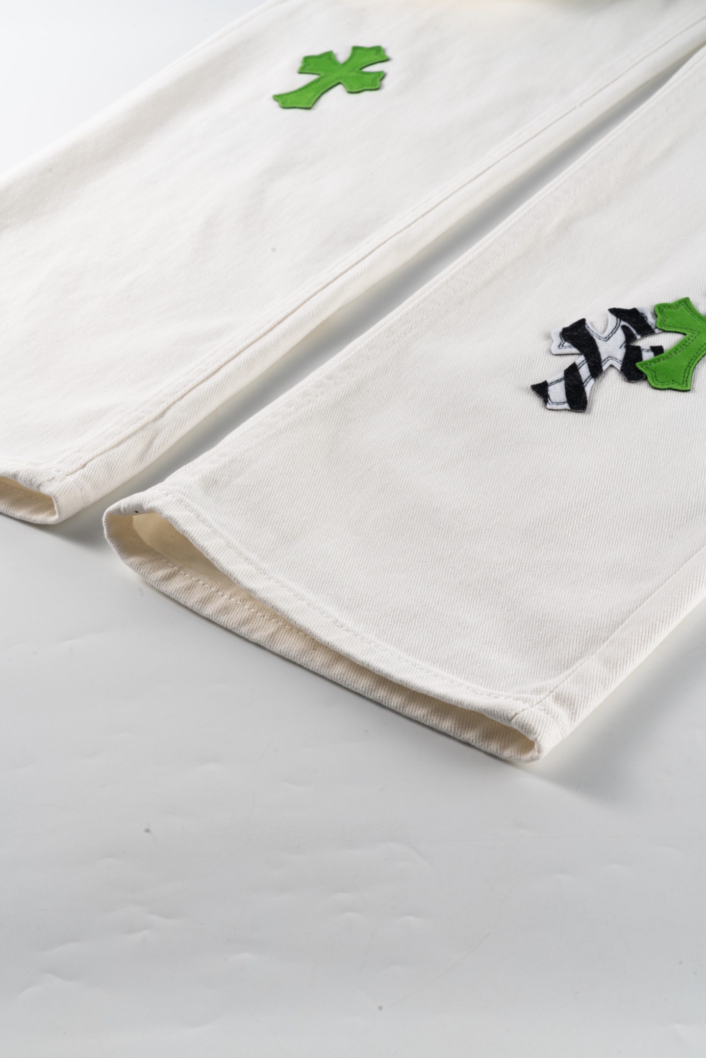 Chrome Hearts 24SS Green Tarpaulin Jeans with Custom Gold Zipper - 图片 7