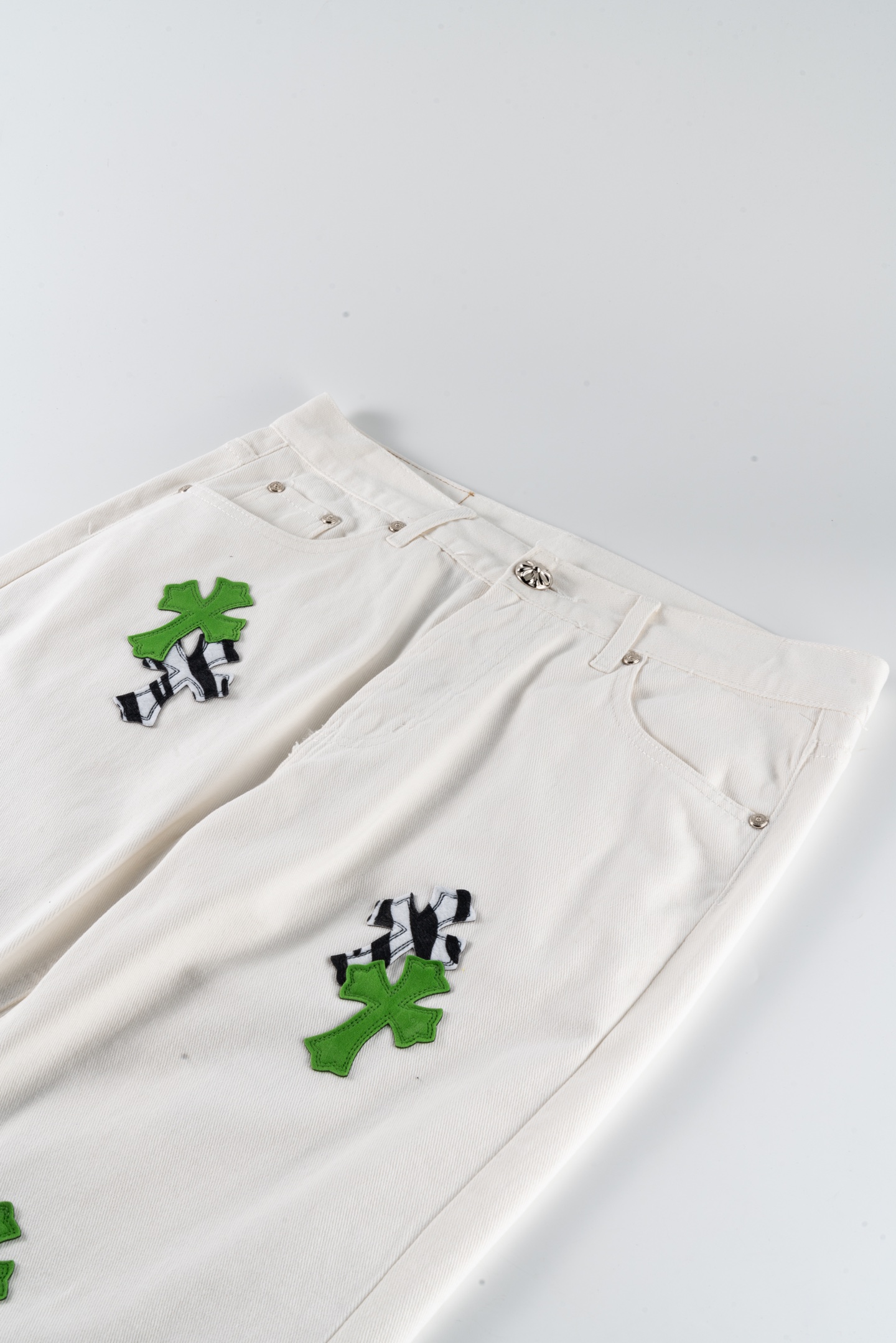 Chrome Hearts 24SS Green Tarpaulin Jeans with Custom Gold Zipper - 图片 5