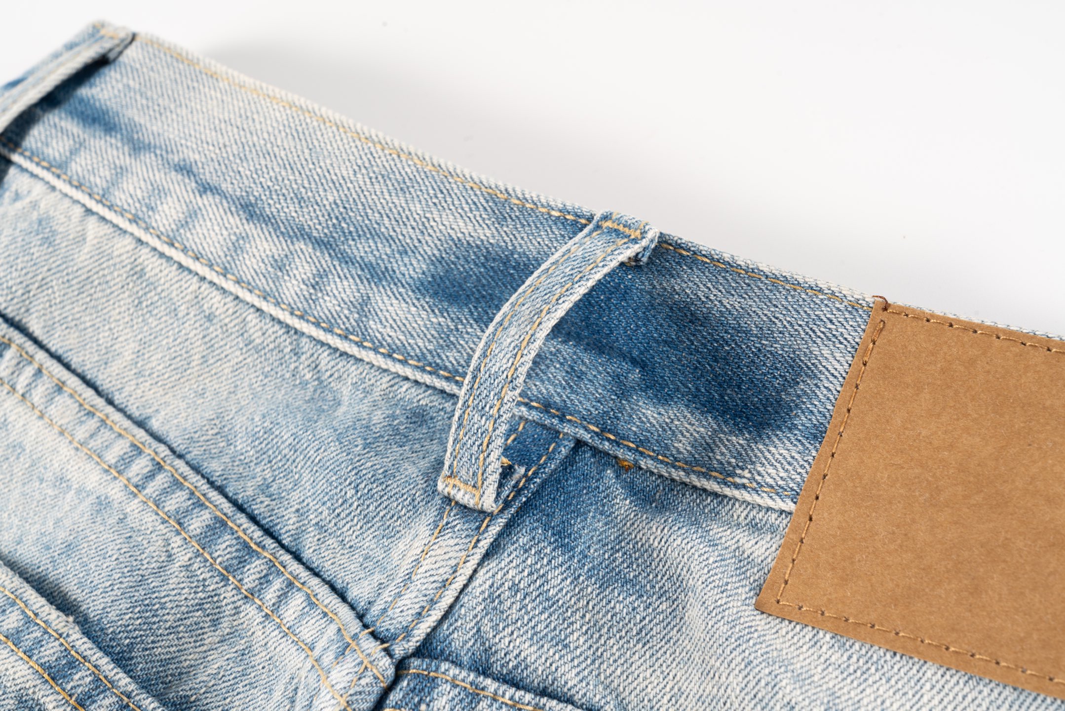 Amexnocap’s High-Quality Water-Wash Jeans: Stylish, Leg-Modified, Versatile Closet Essential - 图片 3