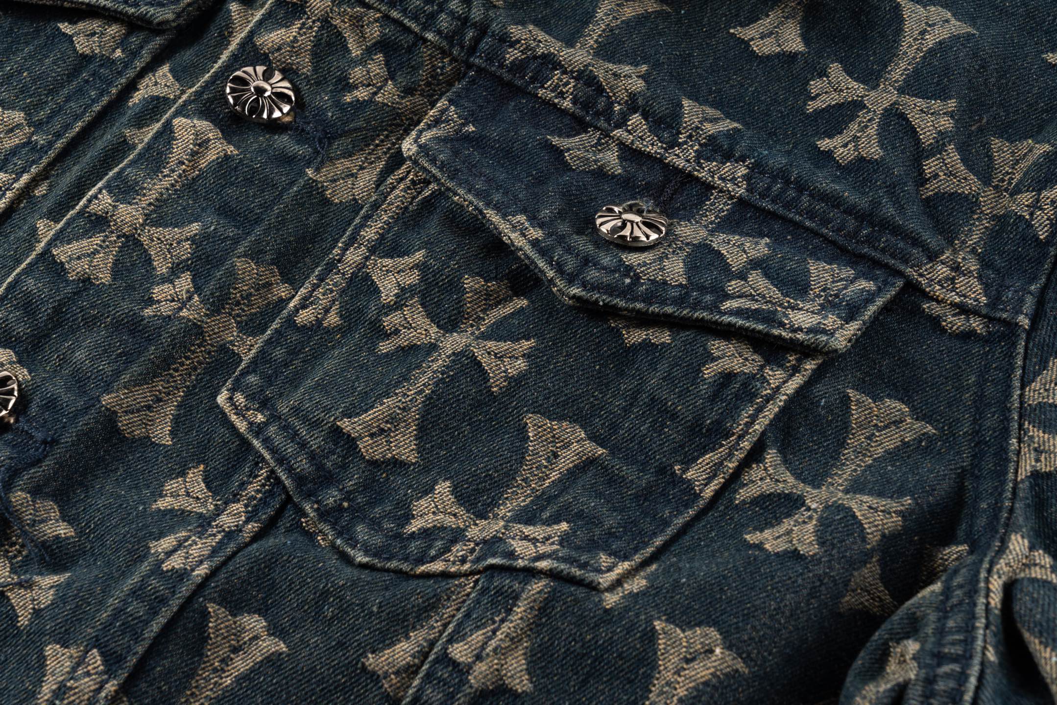 Chrome Hearts Cowboy Jacket with Unique Crucifix Design Elements for Internet Red Stars - 图片 5