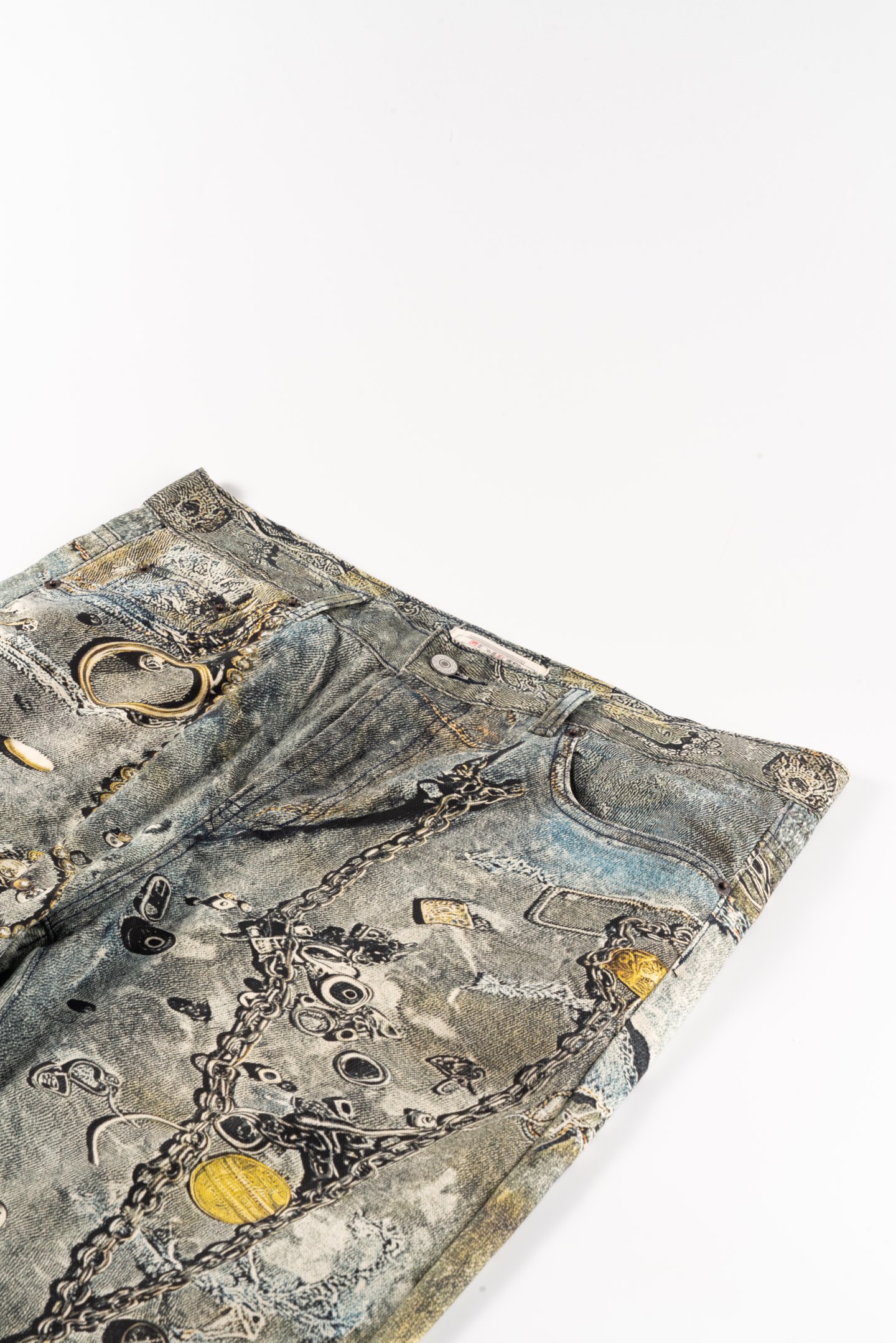 3D Digital Print Cowboy Jeans with Chain Jewels – High Visual Intensity Fashion - 图片 3