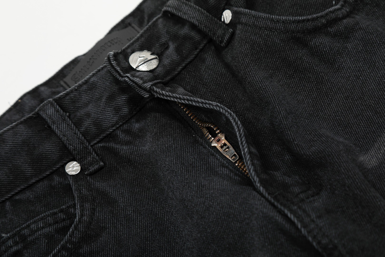 Vintage Levi’s Jeans: Panther Series 25TX Lightning – Unique, High Street Washed Denim - 图片 4