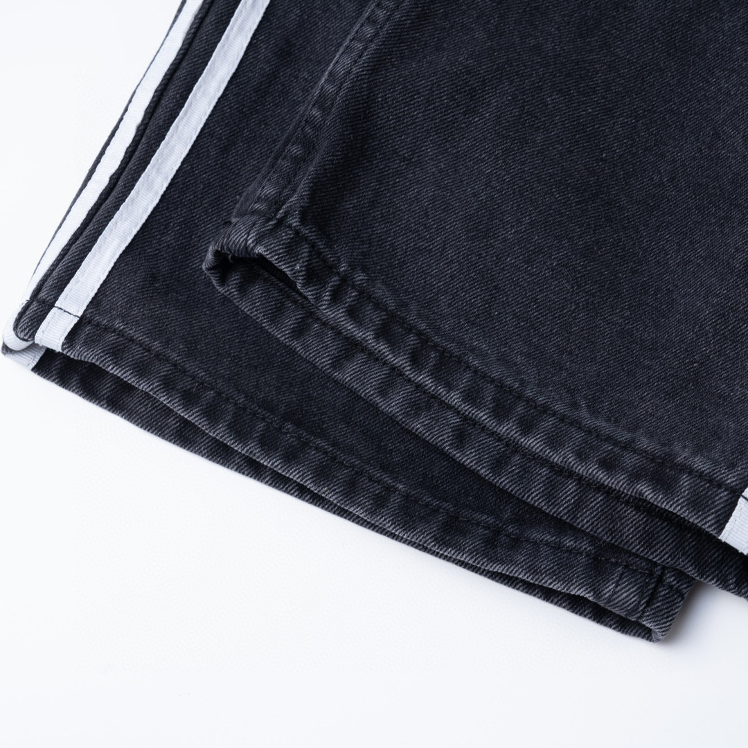 Balenciaga X Adidas Broad-Legged Jeans Review: Paris Fashion, High Quality, Unique Design - 图片 7