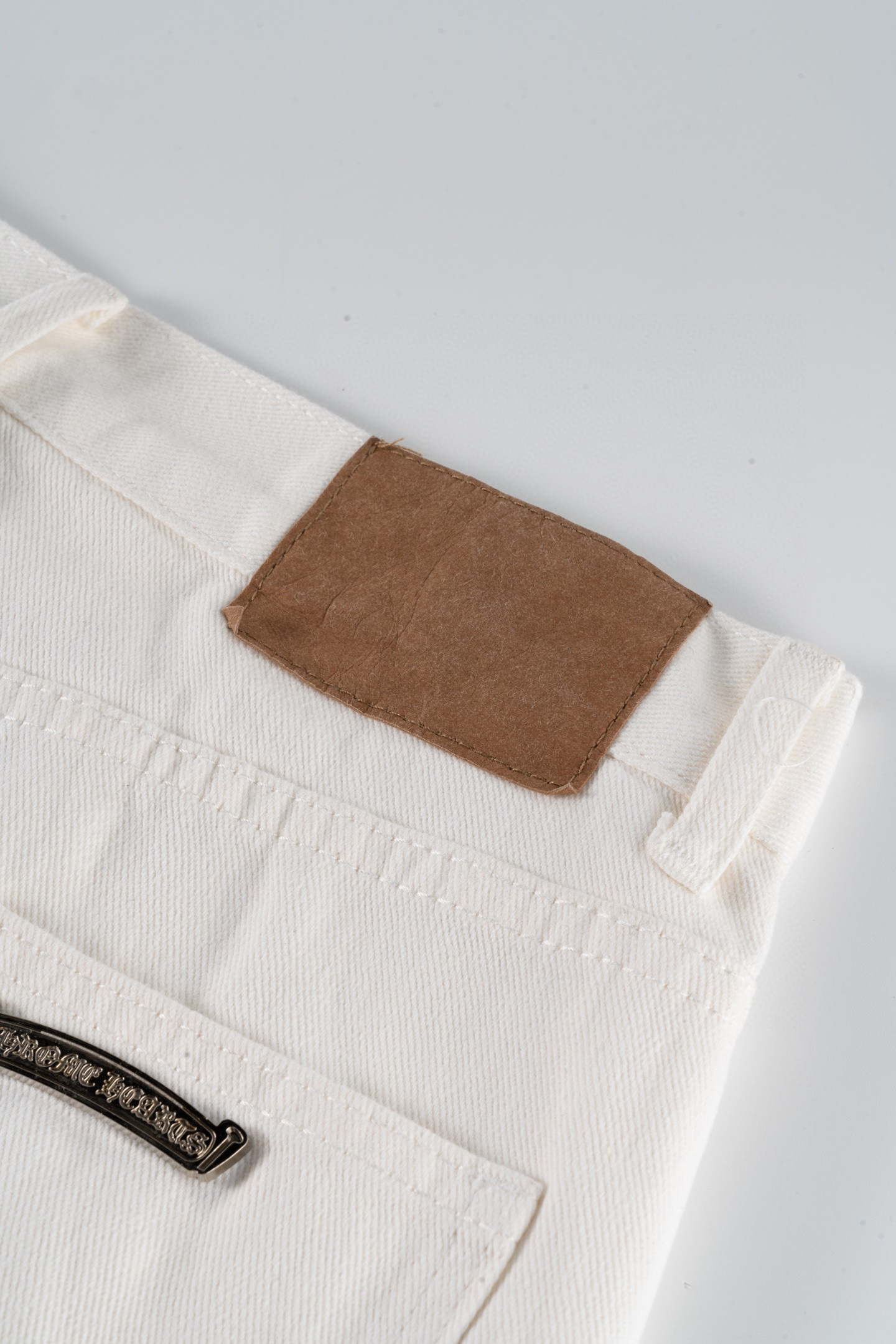 Chrome Hearts/克罗心城市限定系列梵文十字贴布拼皮牛仔裤白蓝-Chinese UA Cheap High Quatity Brand Clothes Bags handbags Sneakers wholesale wholesaler seller from China Factory suppliers Fashion Clothing Shoes best Quality Beautiful Price Chrome Hearts/克罗心城市限定系列梵文十字贴布拼皮牛仔裤白蓝