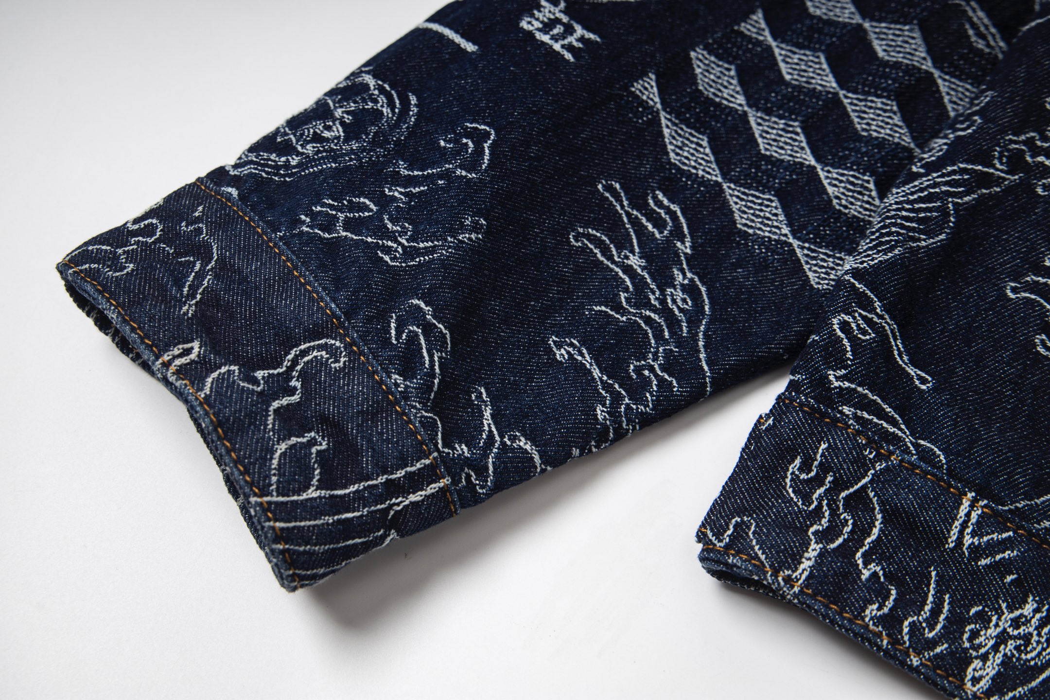 Evisu/福神 25ss 满印嘉文提花龙纹牛仔夹克 23FW男士外套家花满印牛仔主打款 蓝色-Chinese UA Cheap High Quatity Brand Clothes Bags handbags Sneakers wholesale wholesaler seller from China Factory suppliers Fashion Clothing Shoes best Quality Beautiful Price Evisu/福神 25ss 满印嘉文提花龙纹牛仔夹克 23FW男士外套家花满印牛仔主打款 蓝色