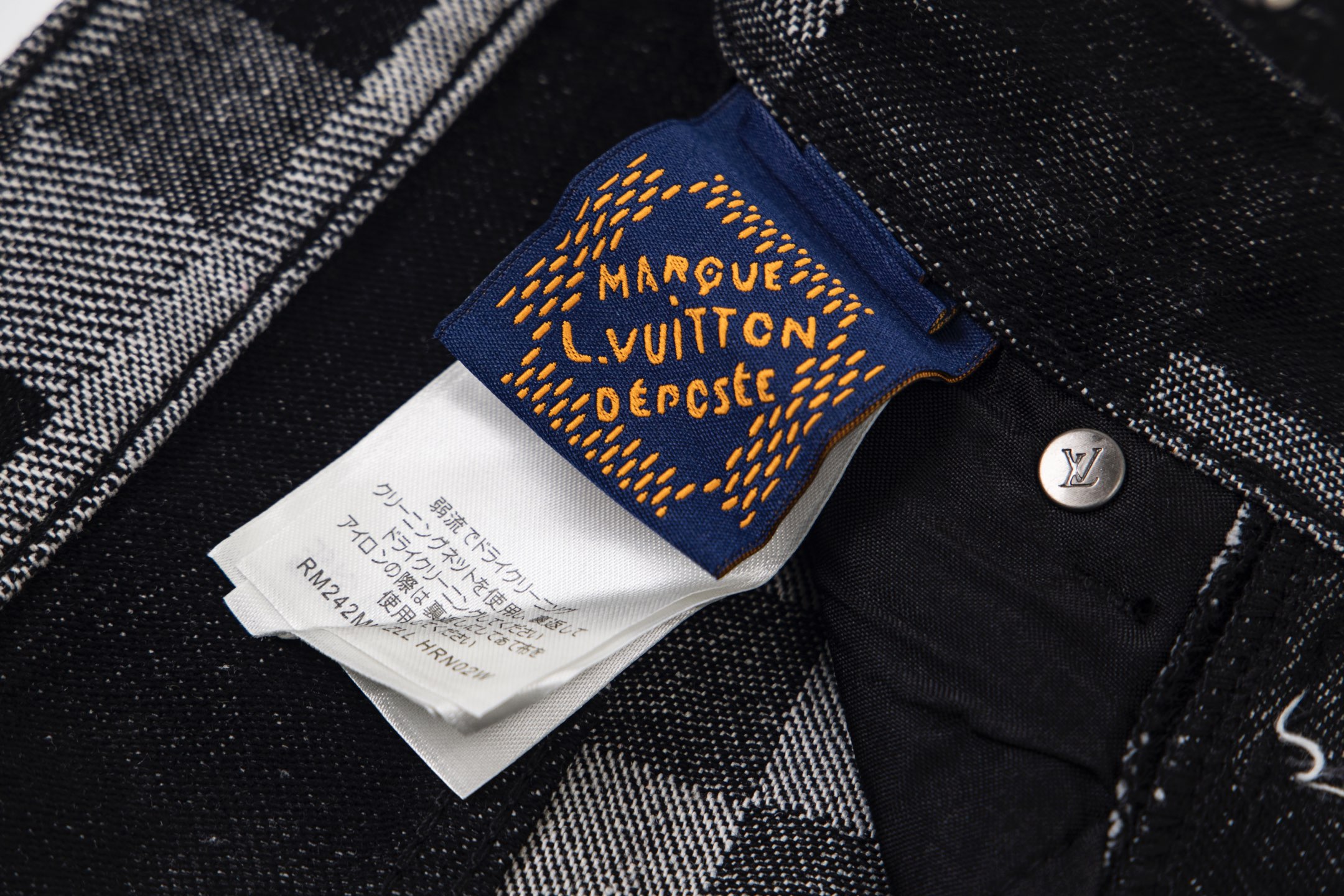 Louis Vuitton/路易威登24sS马赛克棋盘格提花生仔短裤 黑色