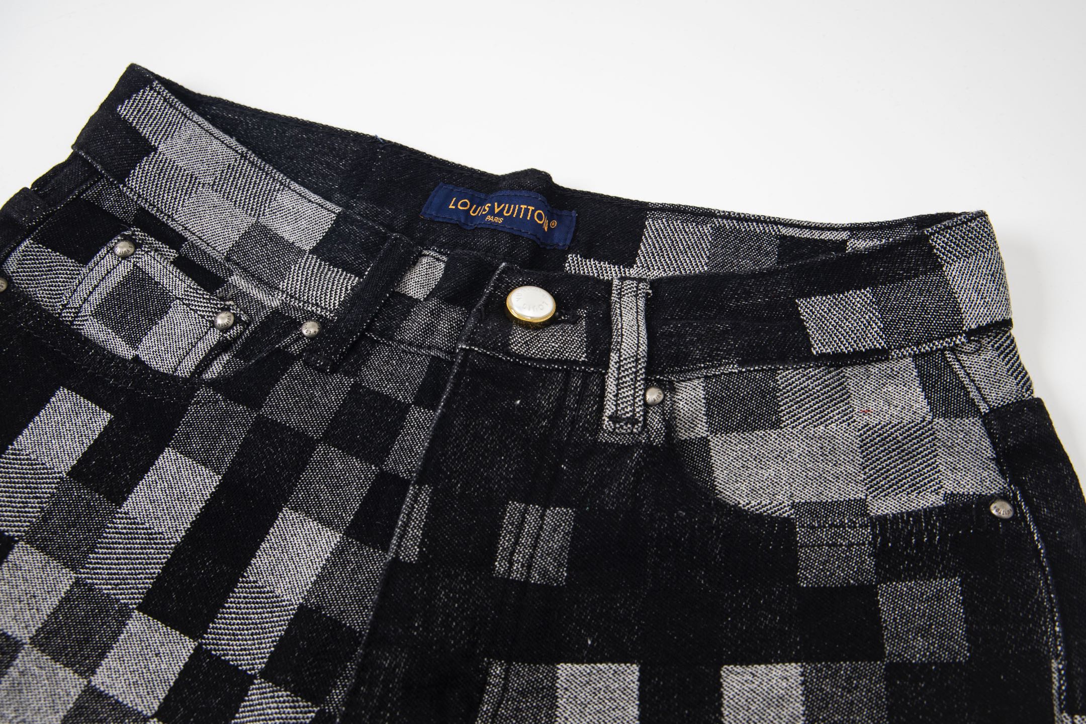 Louis Vuitton/路易威登24sS马赛克棋盘格提花生仔短裤 黑色