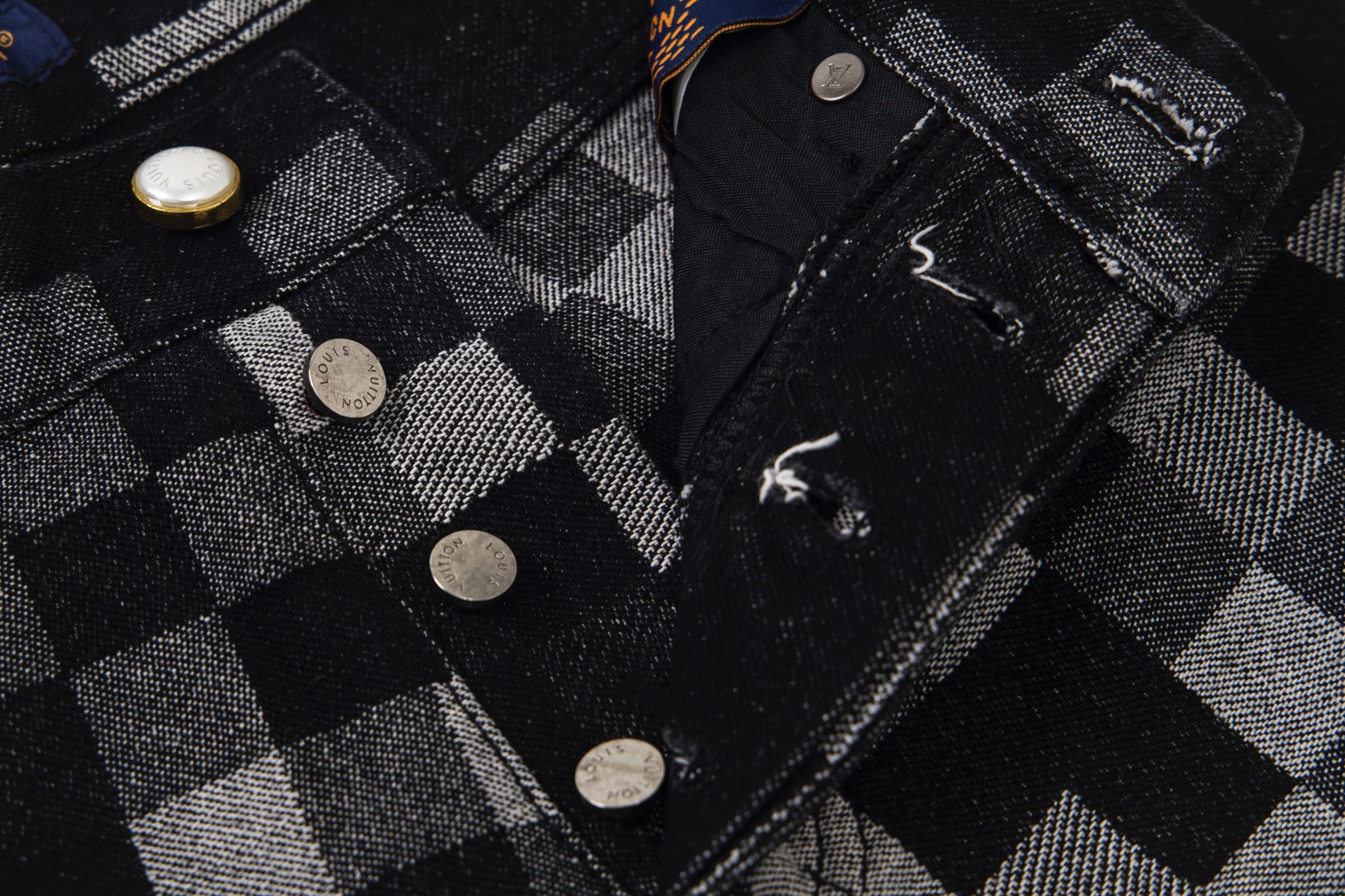 Louis Vuitton/路易威登24sS马赛克棋盘格提花生仔短裤 黑色